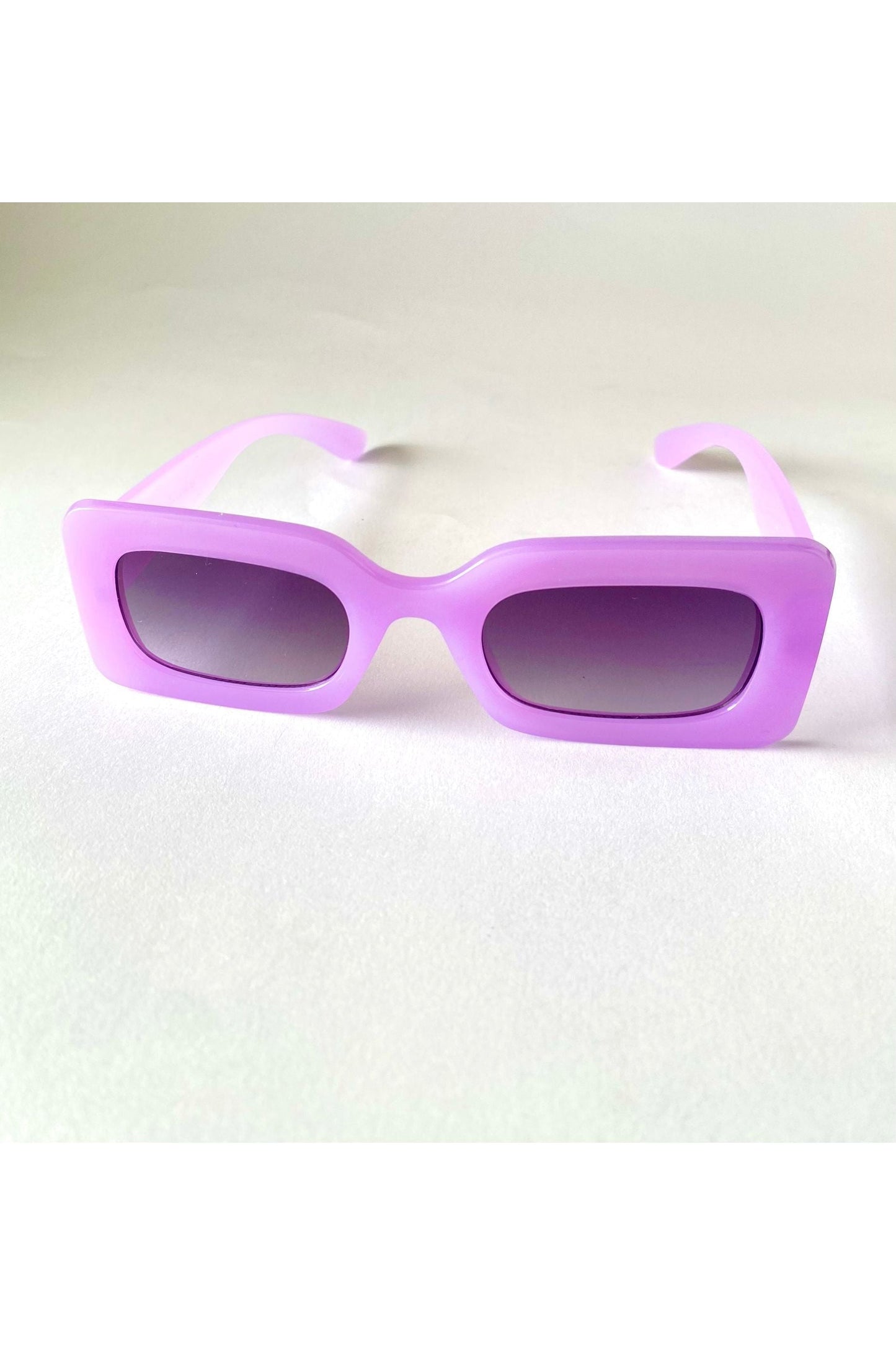 Women Bold Rectangular Shape Sunglasses - Fashion Sophisticated Boutique