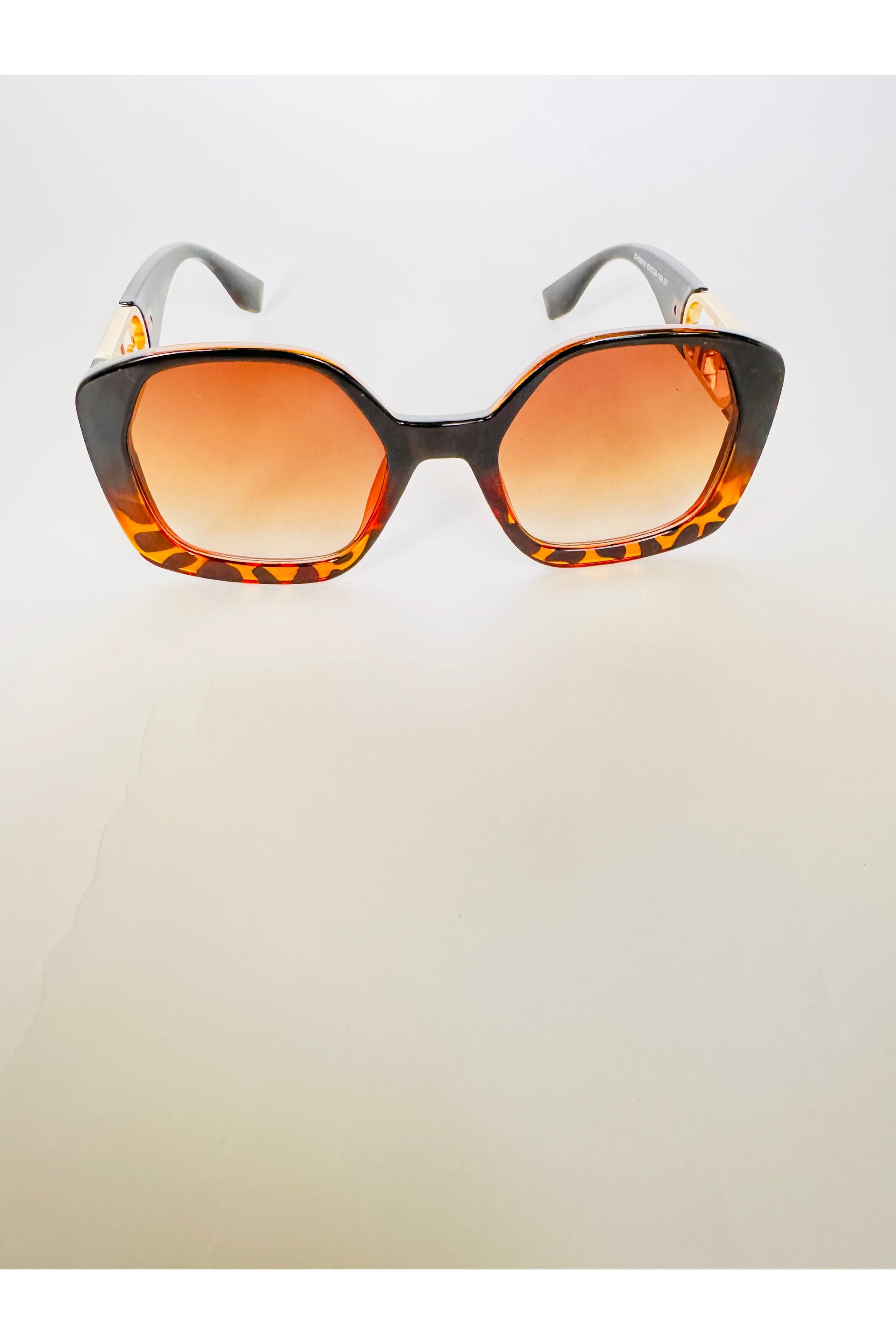 Oversized Chunky Square Fashion Sunglasses - D-S Fashion Sophisticated Boutique