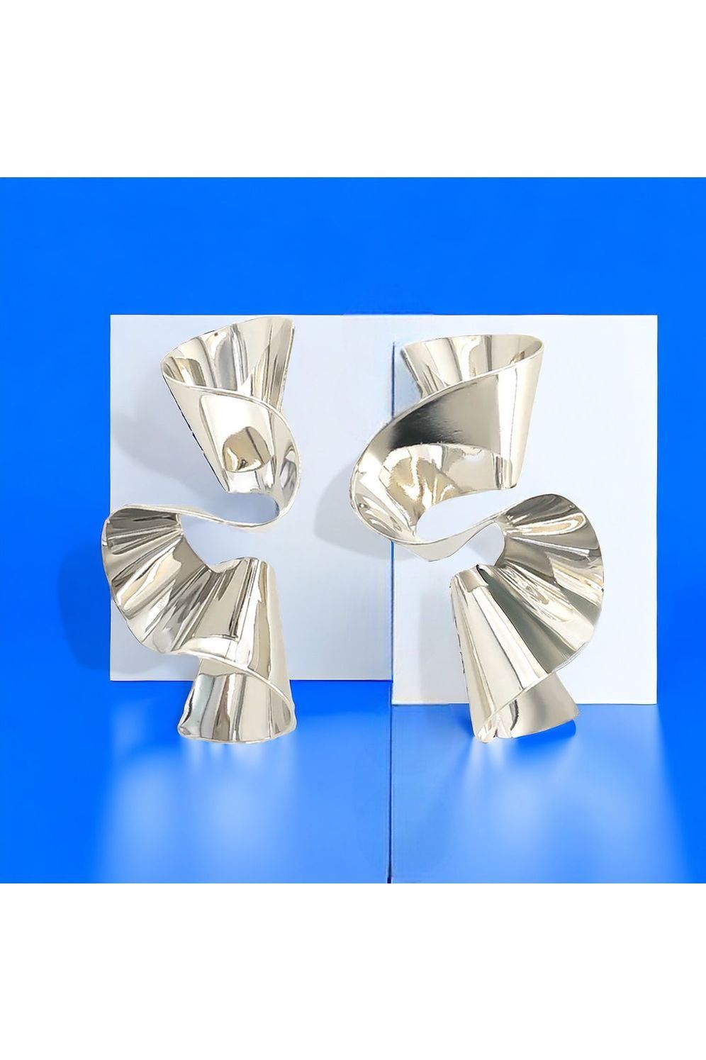 Swirl Earrings - D-S Fashion Sophisticated Boutique