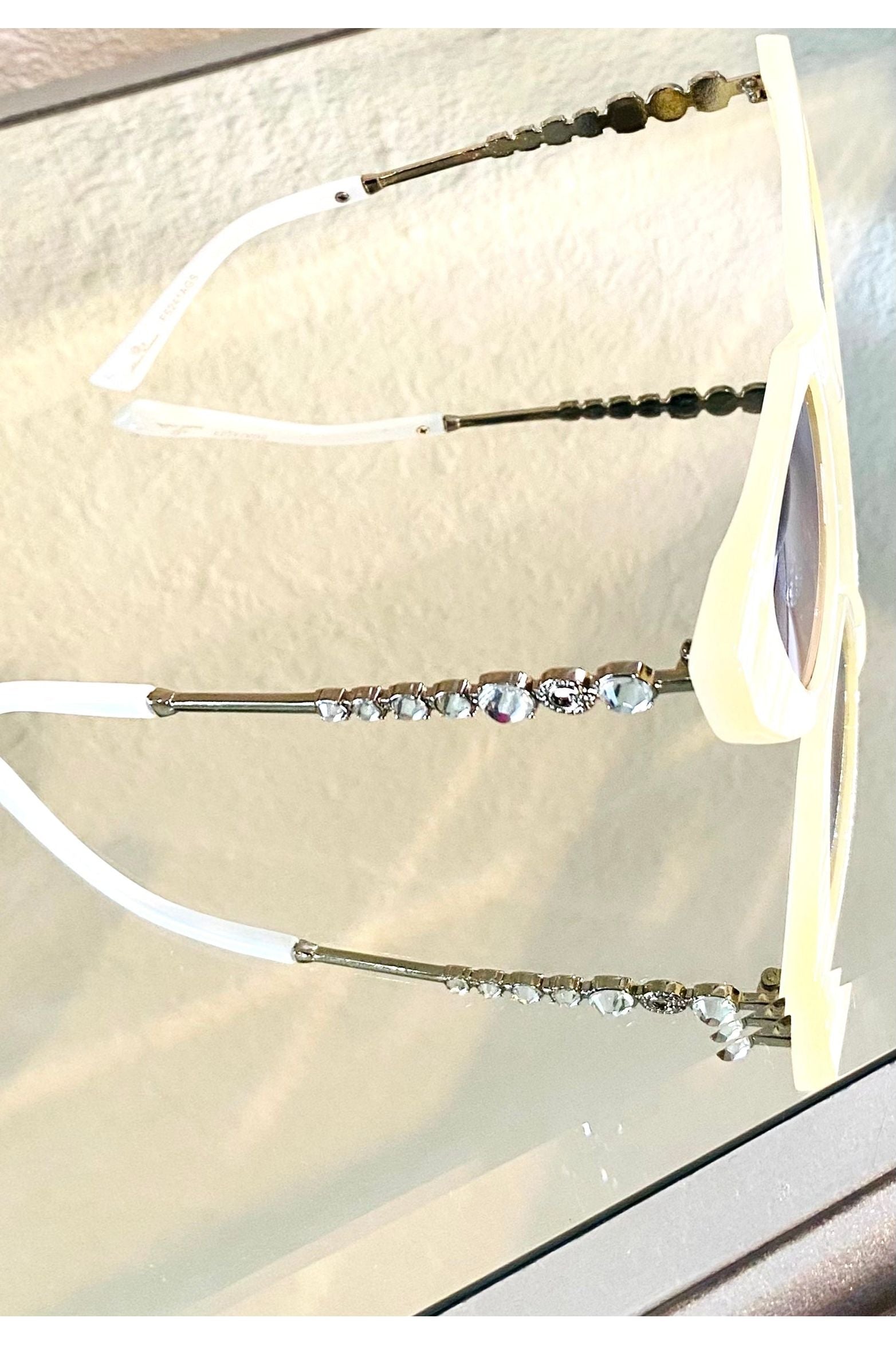Trendy Super Cat Eye Sunglasses - Fashion Sophisticated Boutique