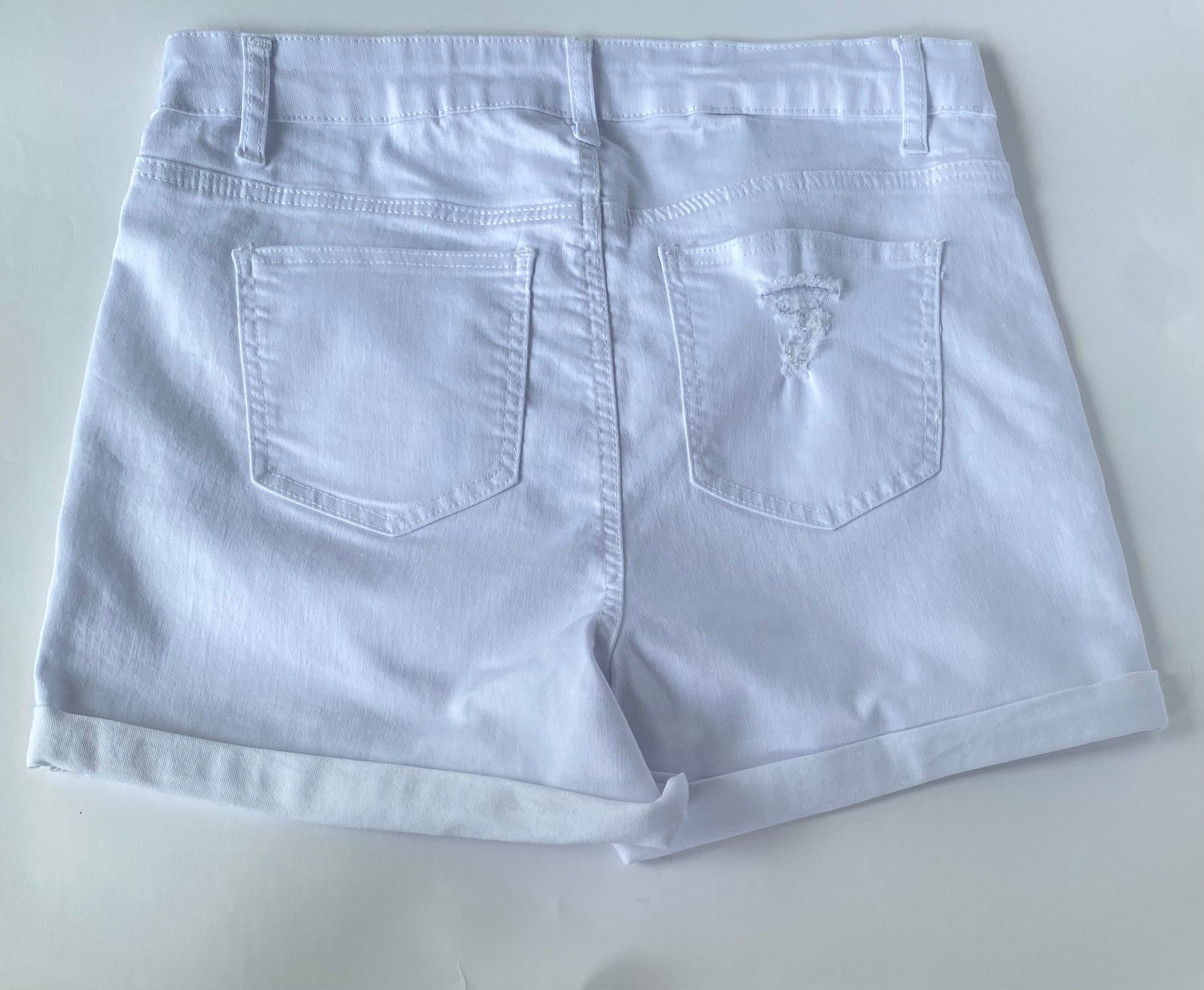 White Cuffed Denim Shorts - Fashion Sophisticated Boutique