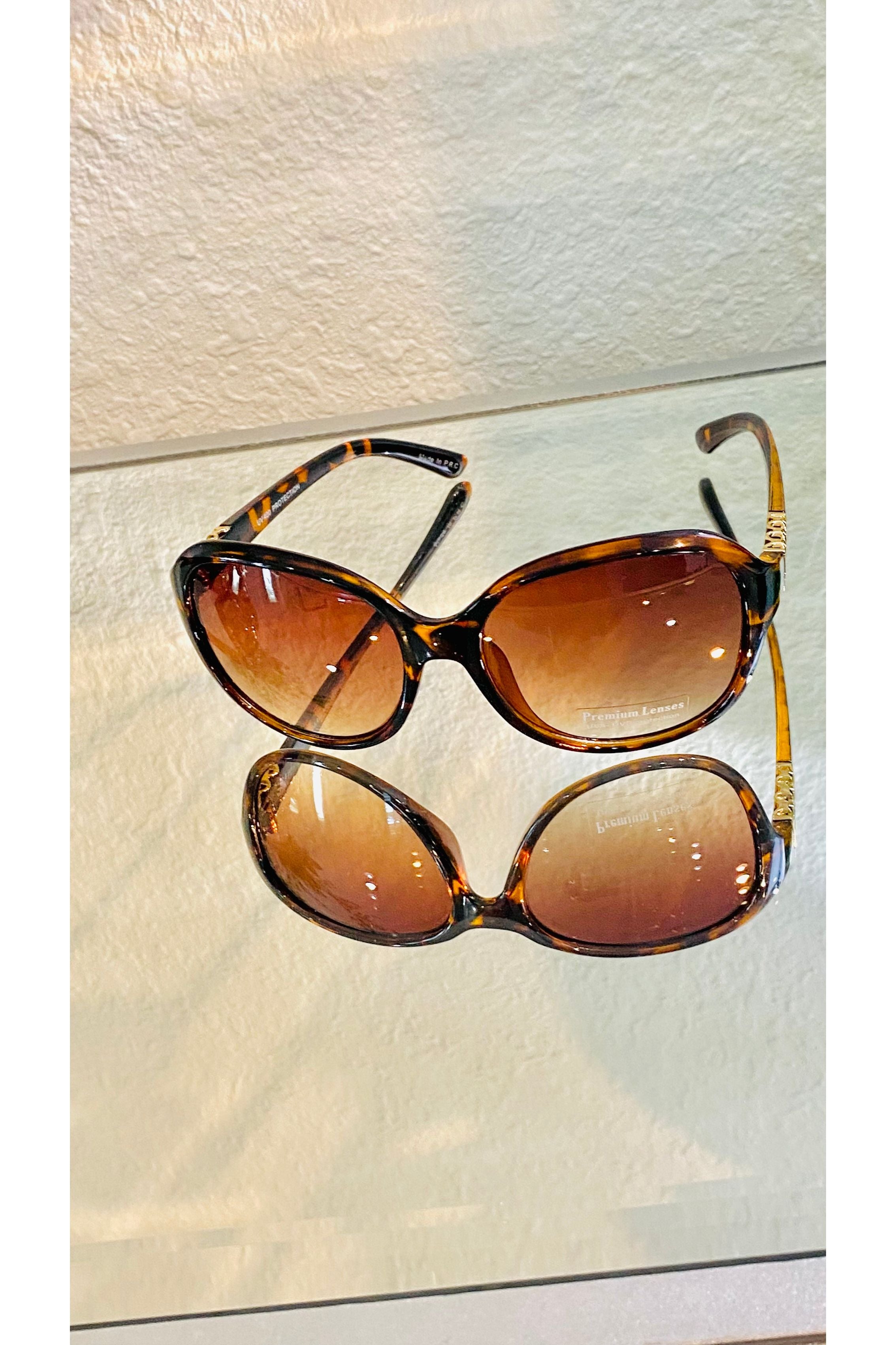 Decorated Round  Sunglasses - Fashion Sophisticated Boutique